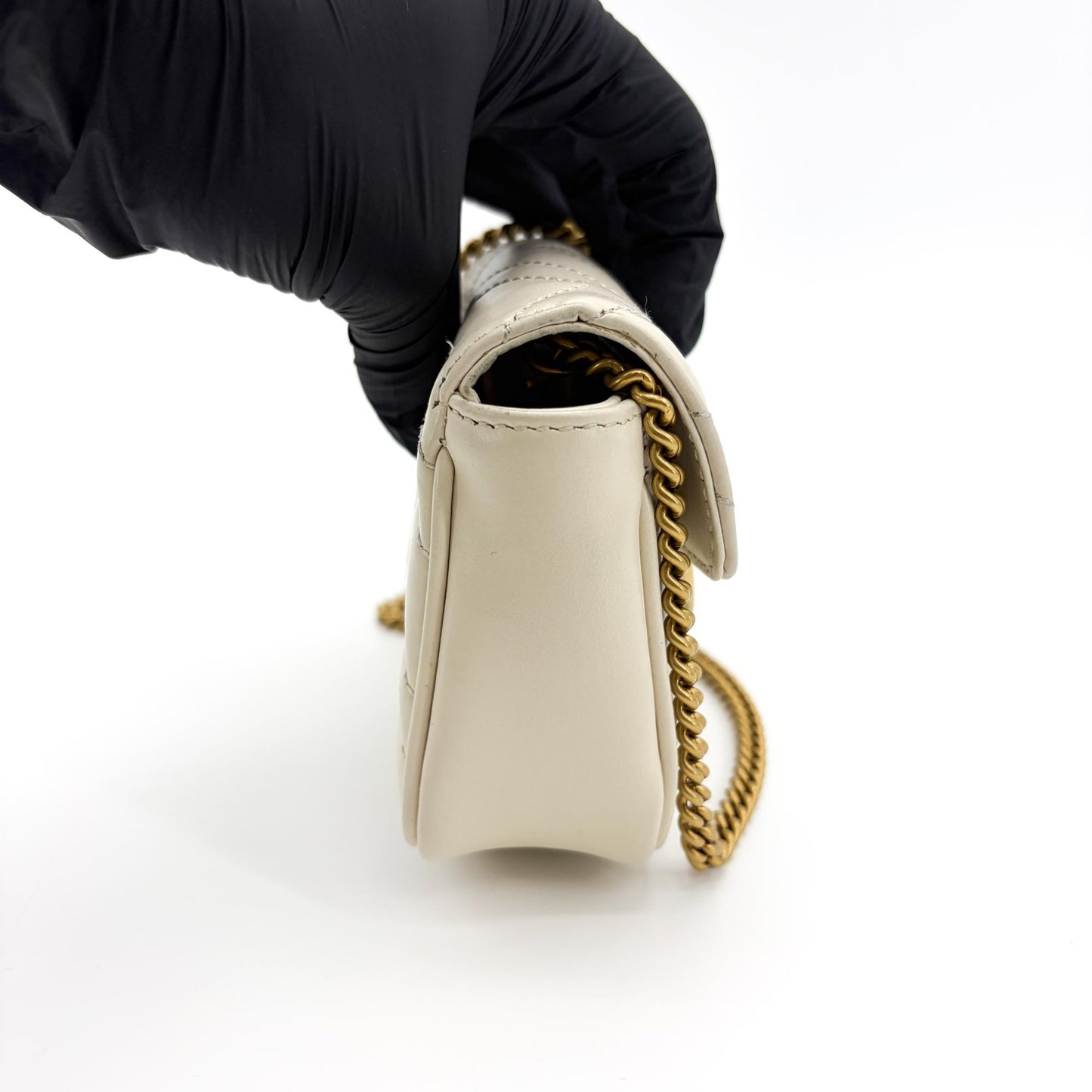 Gucci GG Marmont Matelassé Super Mini Bag White