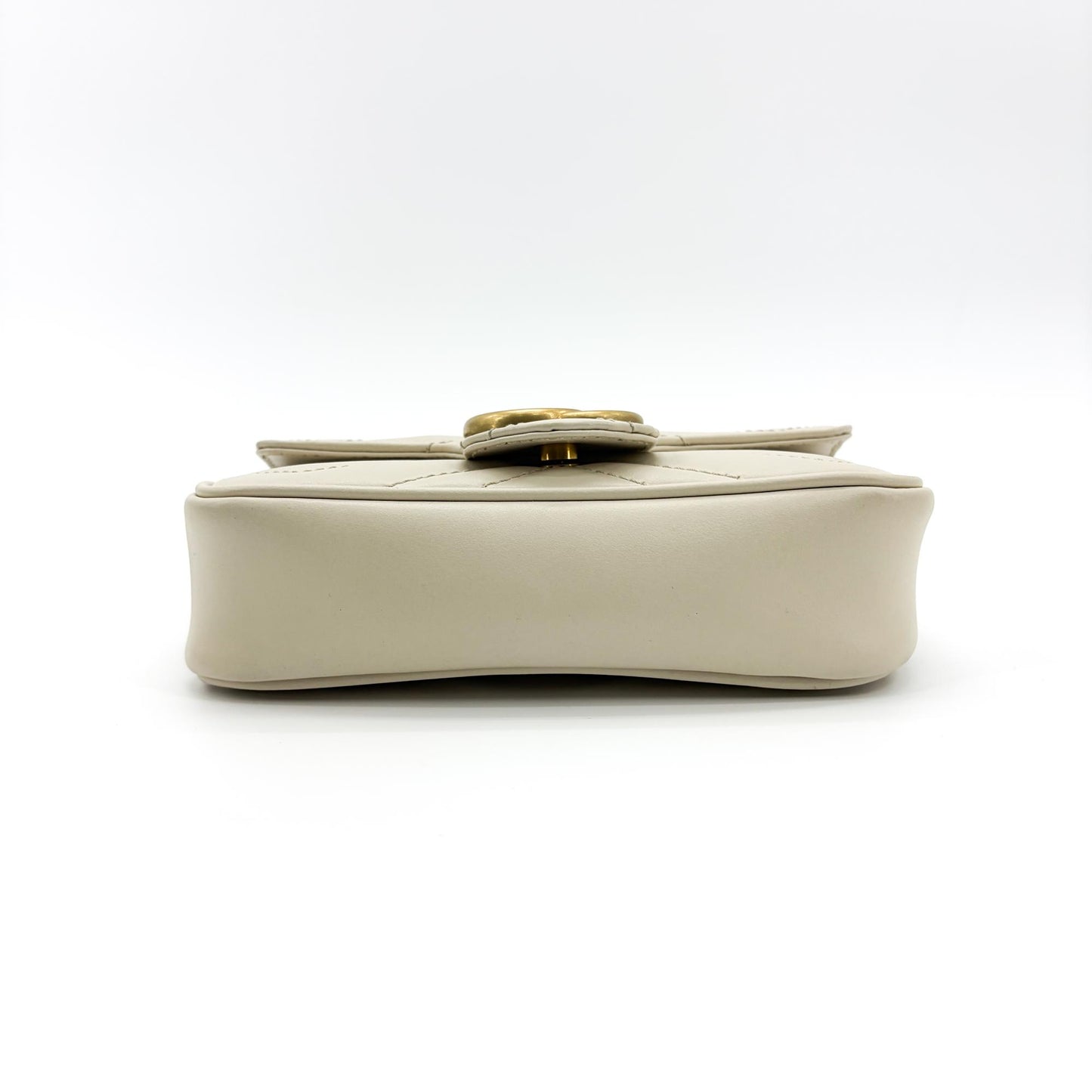 Gucci GG Marmont Matelassé Super Mini Bag White