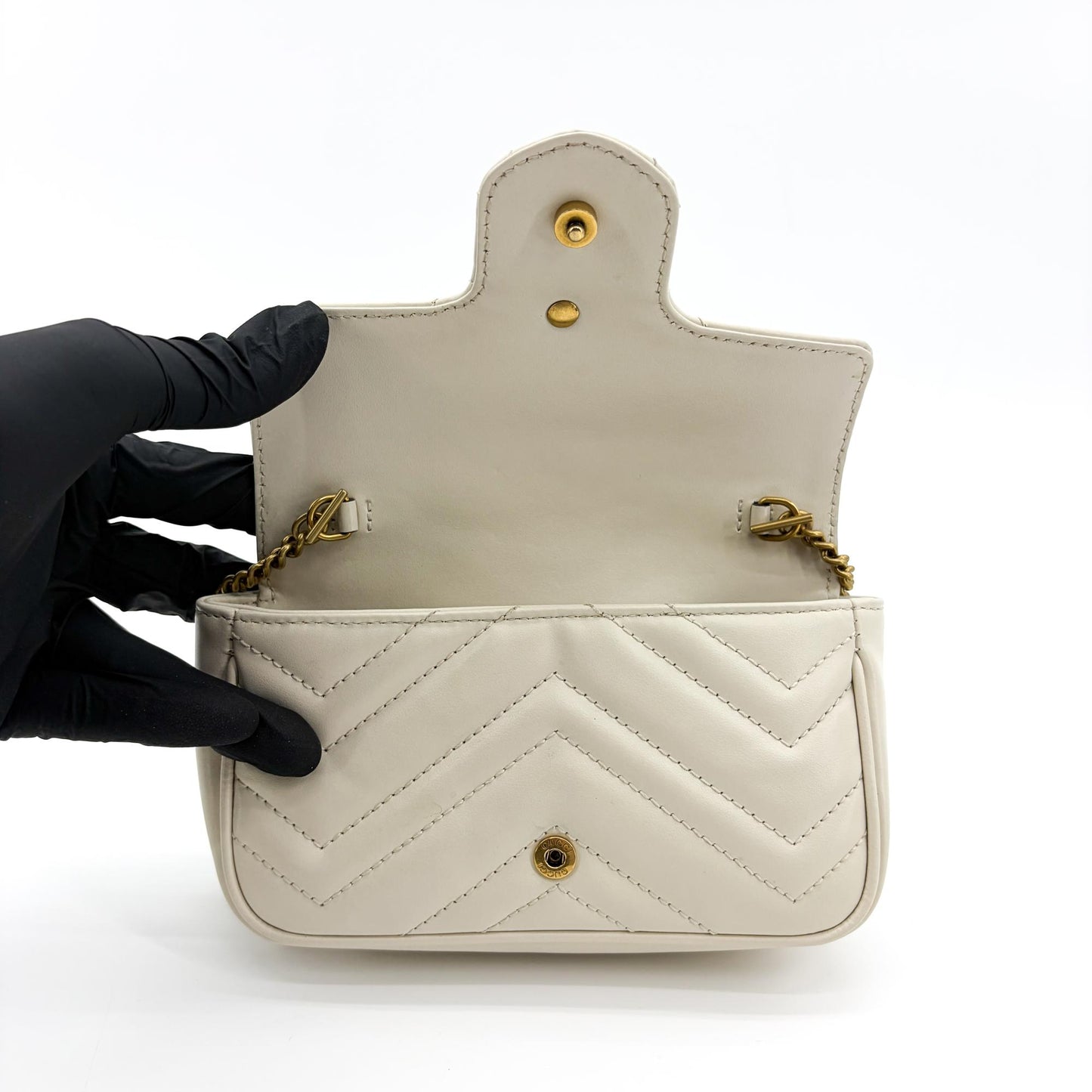 Gucci GG Marmont Matelassé Super Mini Bag White