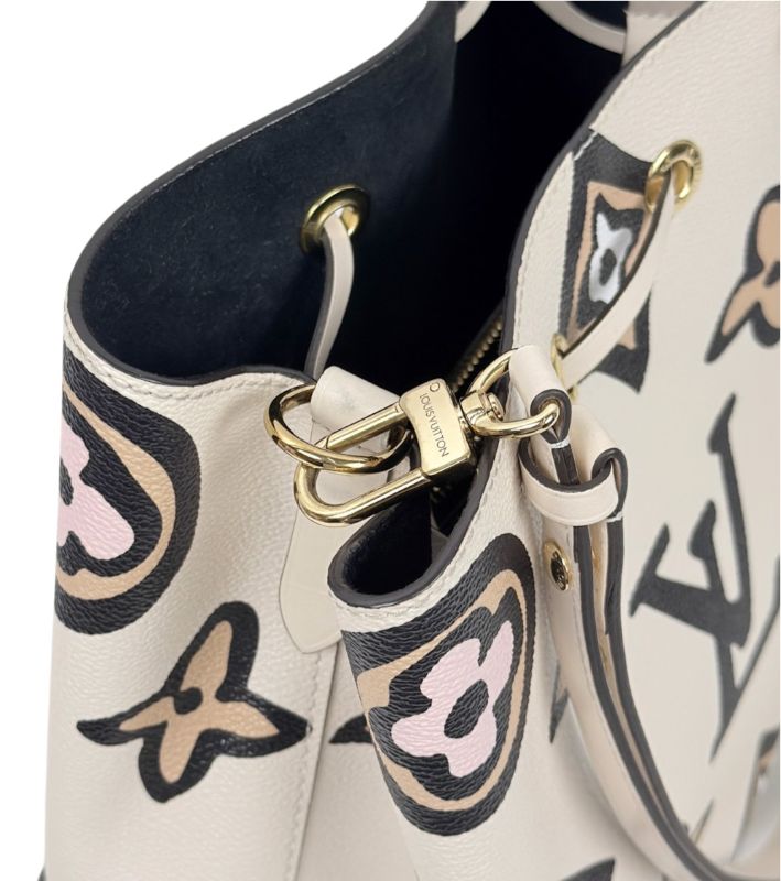Louis Vuitton Beige Wild at Heart Neonoé