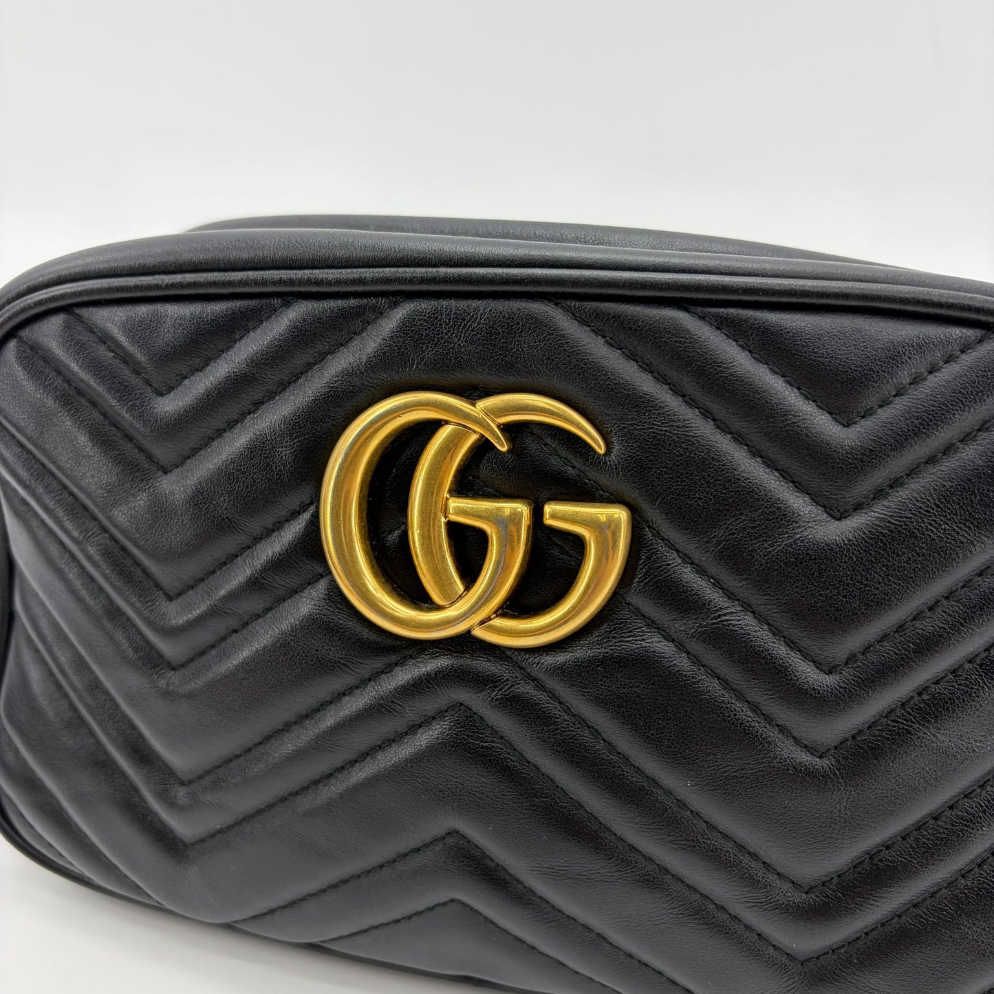 Gucci GG Marmont Small Matelassé Camera Bag Shoulder Bag Black