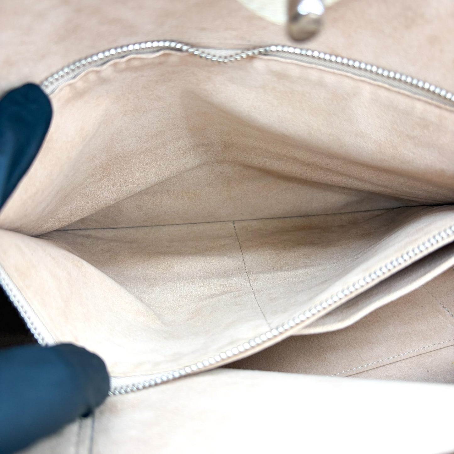 Louis Vuitton Lockme Shopper Black Beige