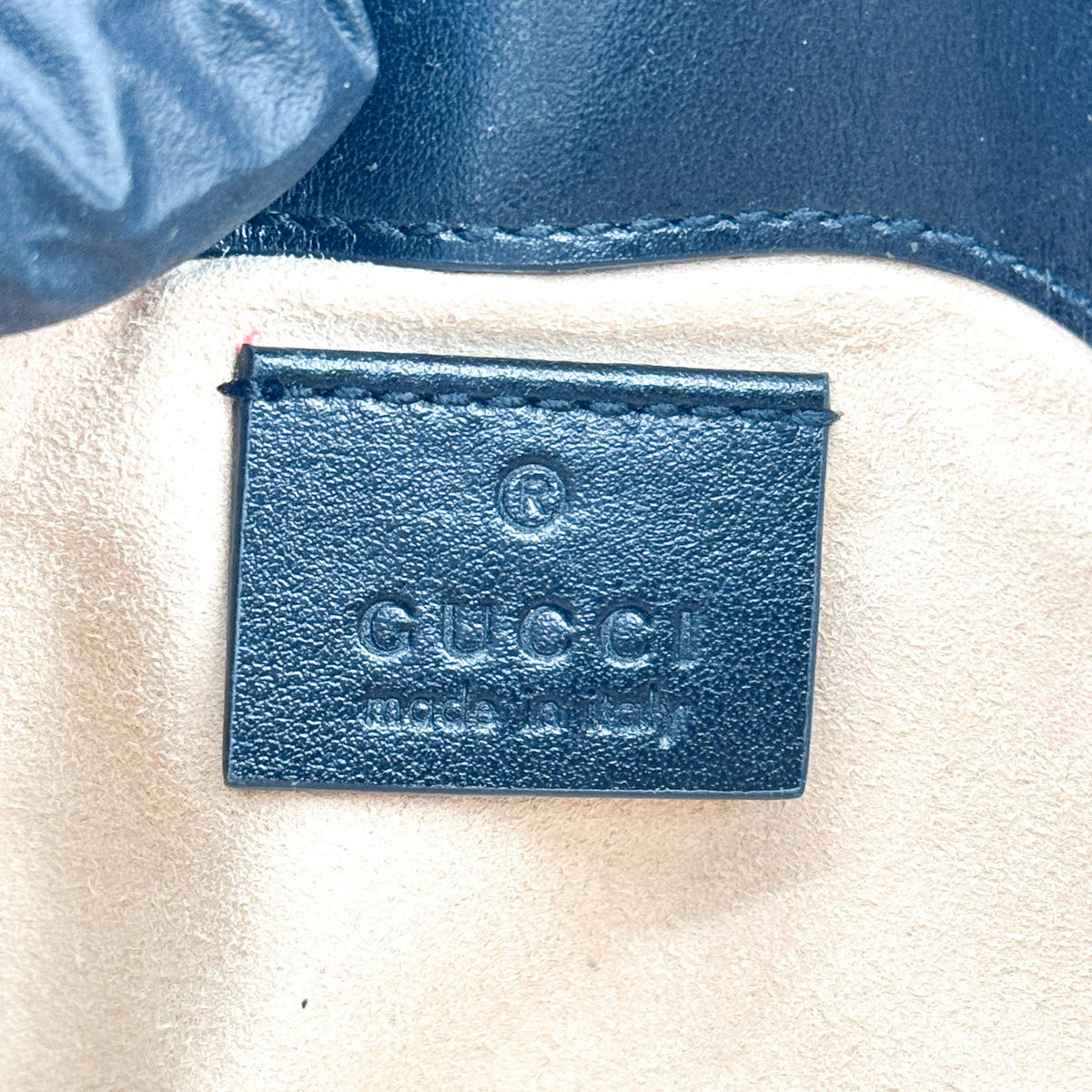 Gucci GG Marmont Matelassé Shoulder Bag Black with Gold Hardware