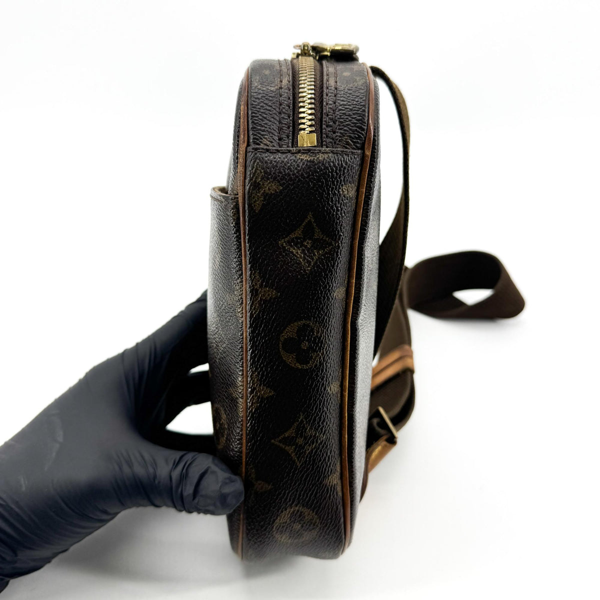 Louis Vuitton Monogram Pochette Kangji