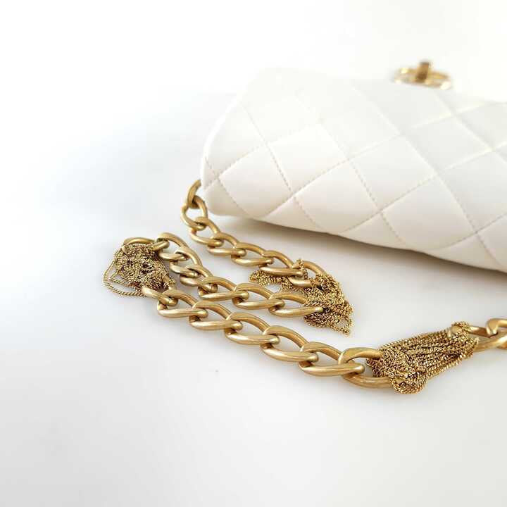 Chain flap shoulder bag