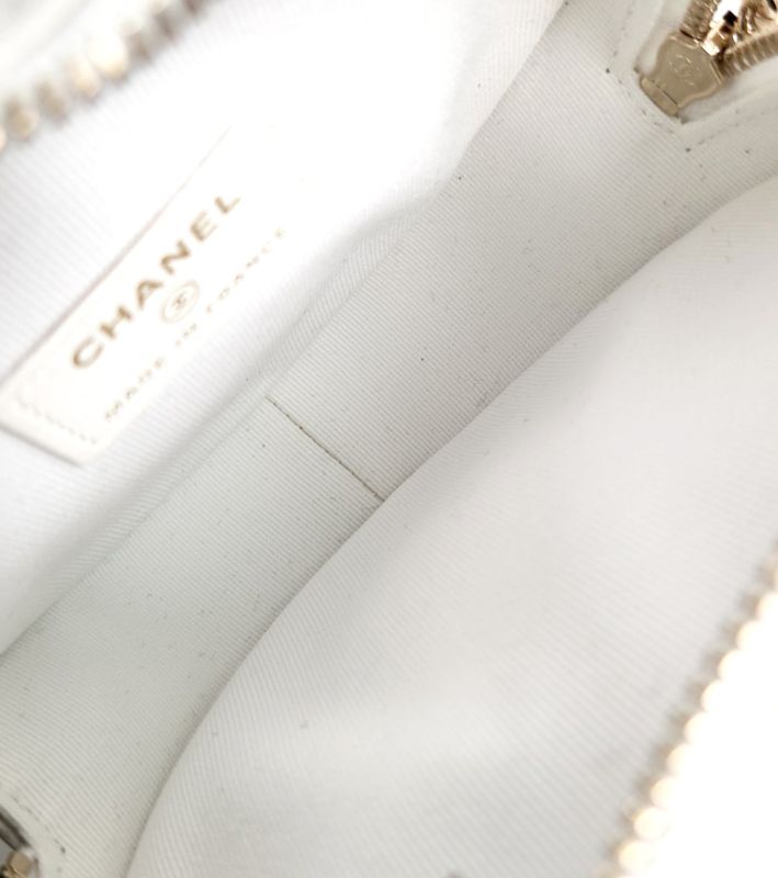 Chanel White Lambskin Heart Mini Crossbody Bag