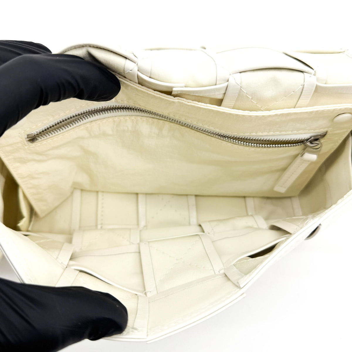 Bottega Veneta Cassette Bag White