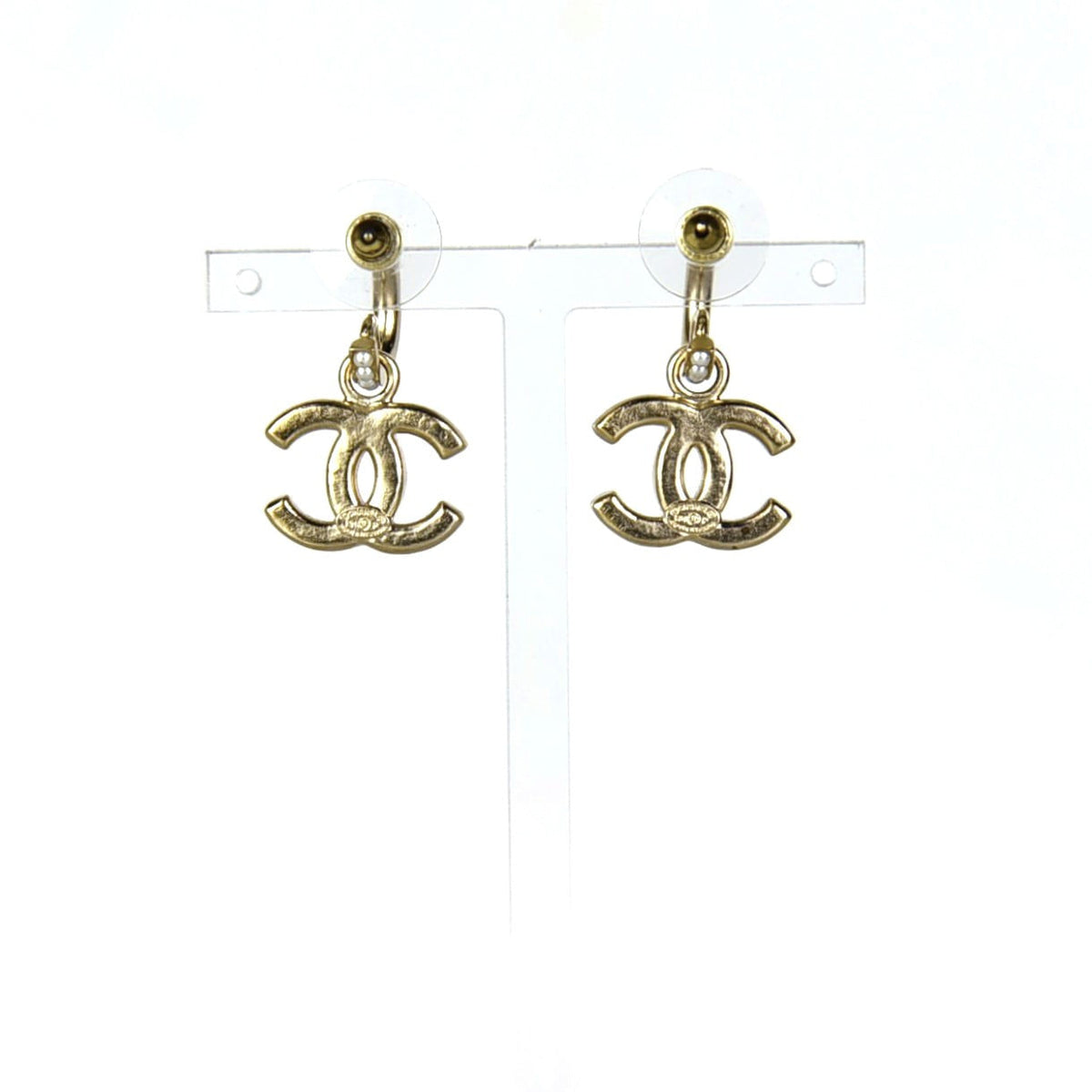 CC Pearl Drop Earrings AB5851