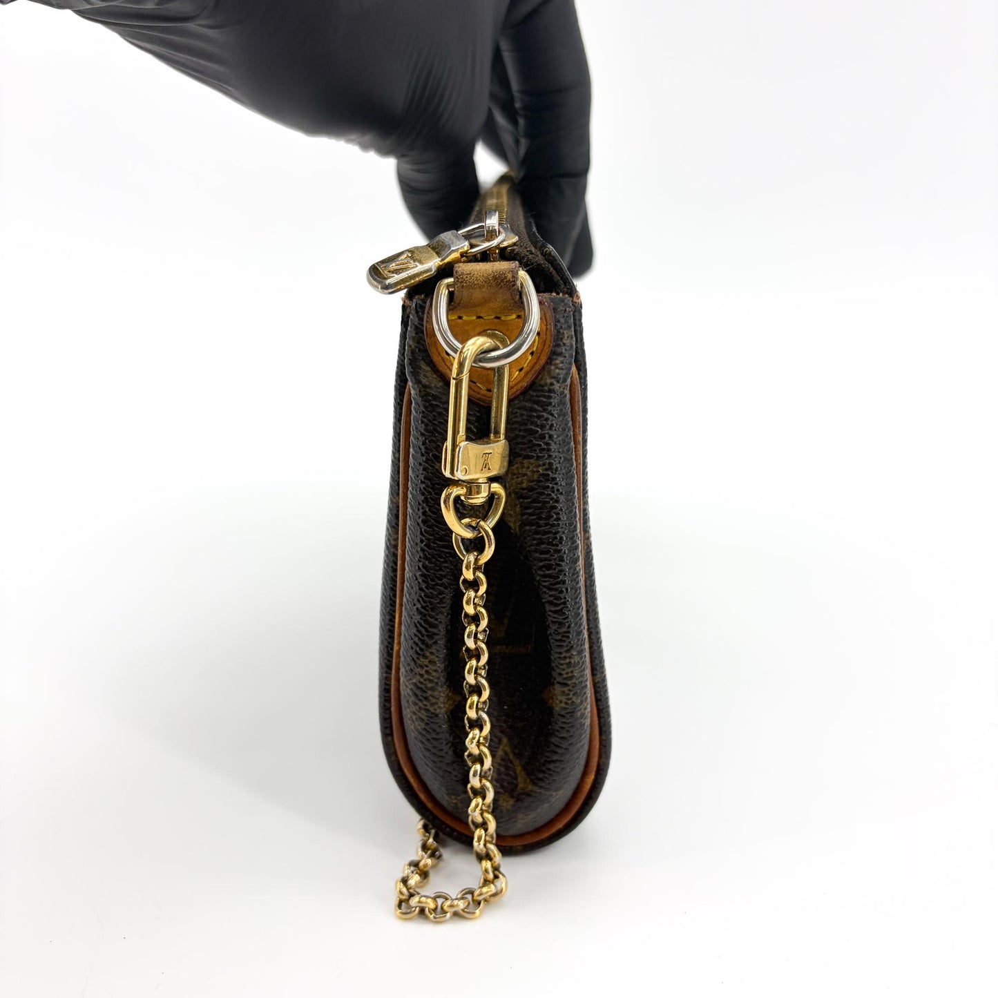 Louis Vuitton Monogram Eva Clutch