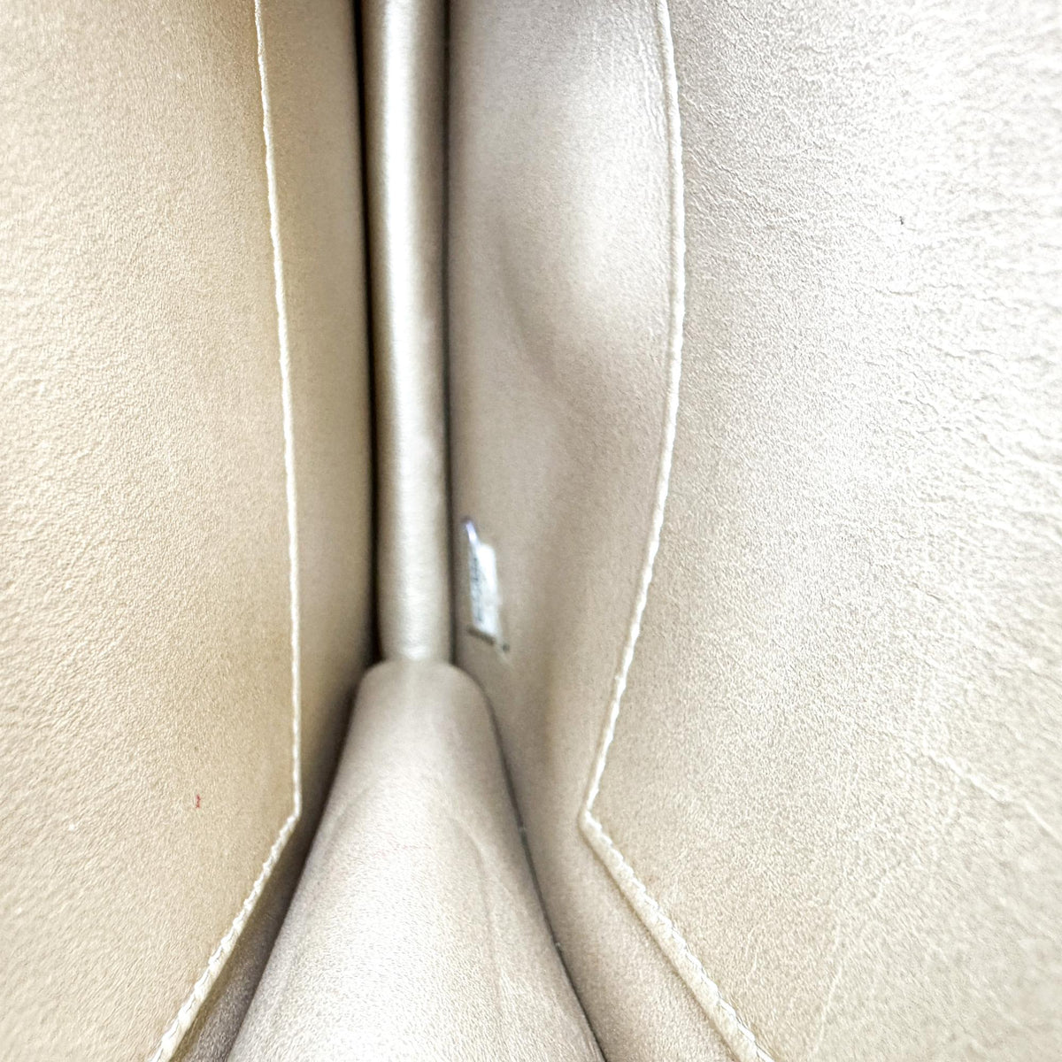Chanel Chic Pulse Flap Bag White Gold