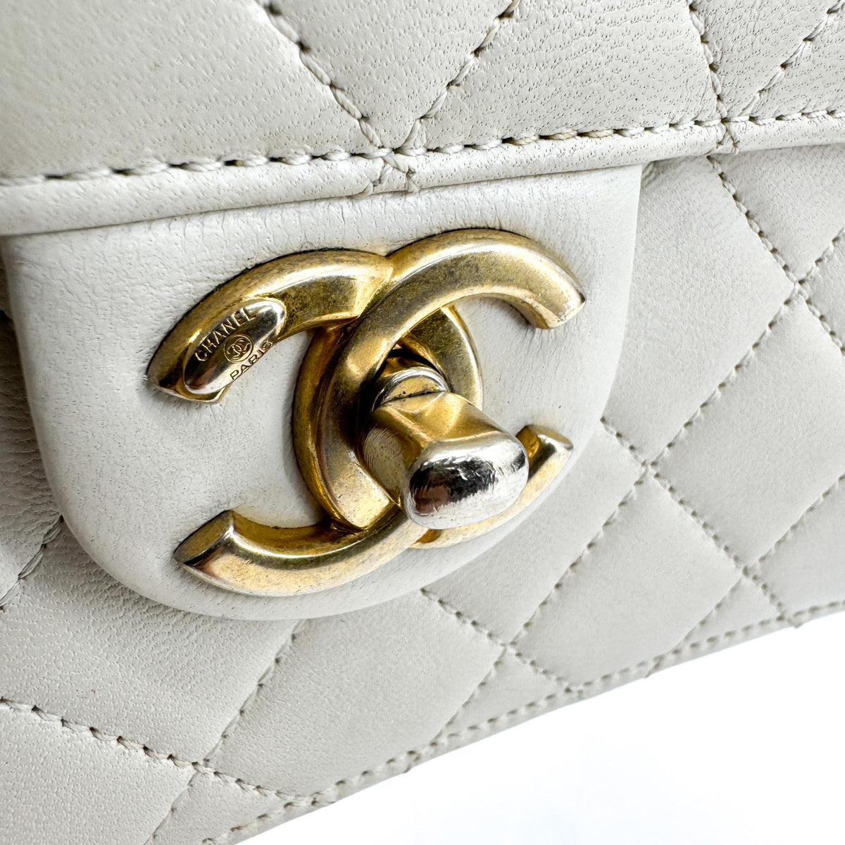Chanel Chic Pulse Flap Bag White Gold