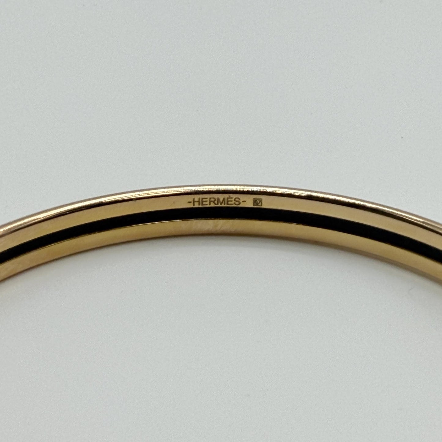 Hermès Narrow Enamel Bangle Ivory Gold Hardware