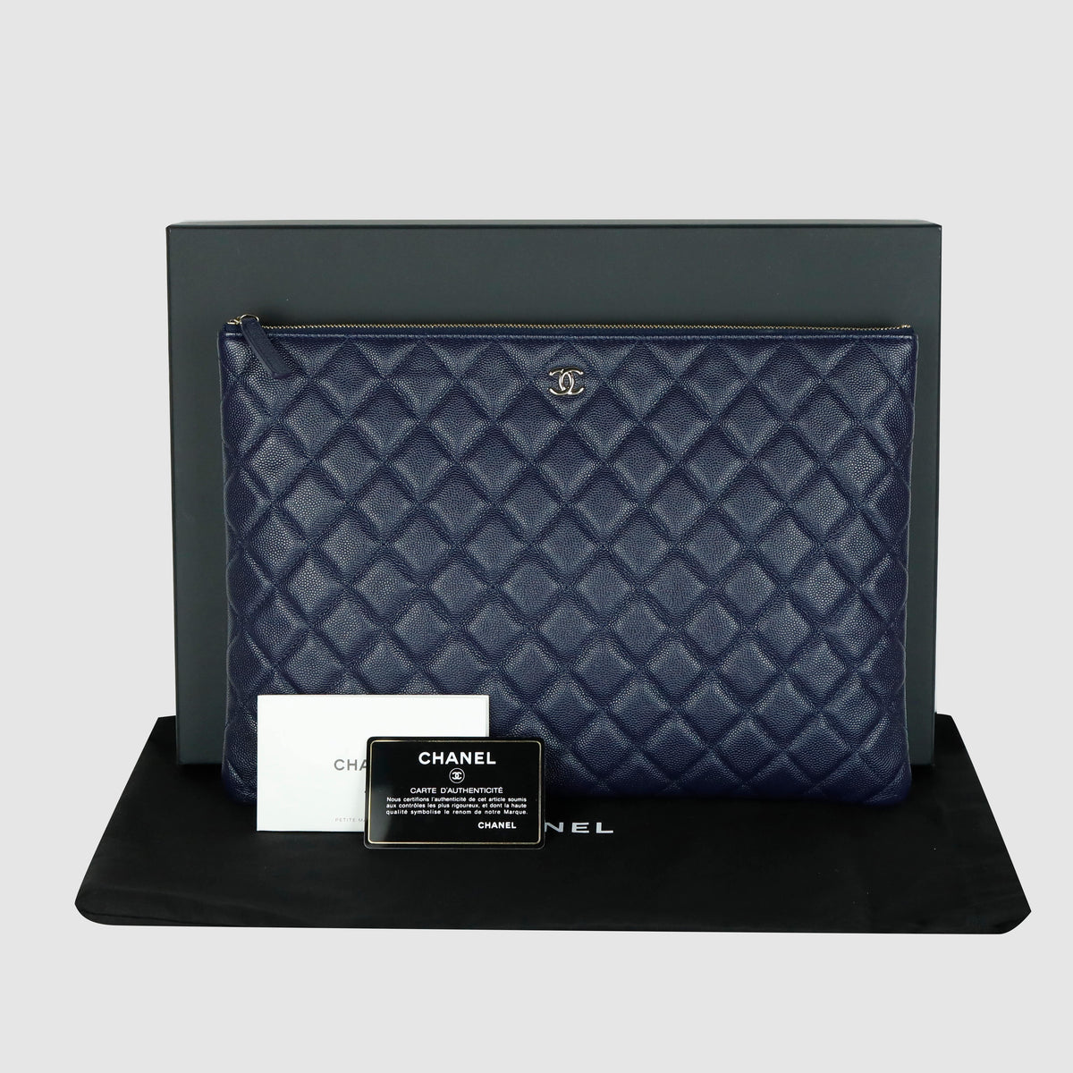 Large Classic Caviar Clutch Bag A82552