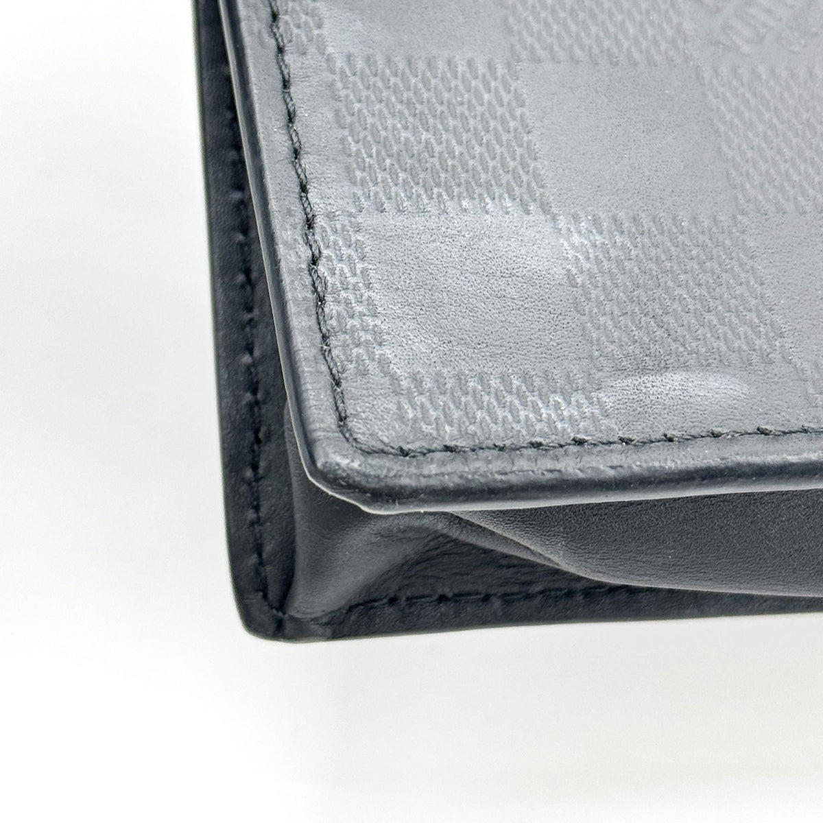 Louis Vuitton Damier Infini Standing Clutch