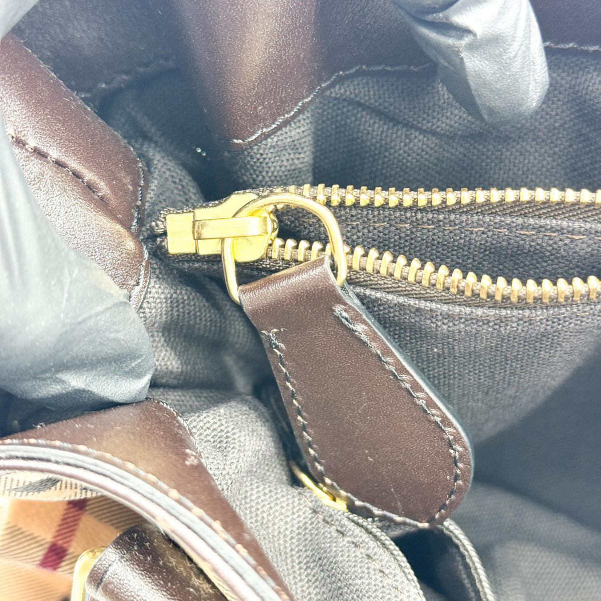 Burberry House Check Belted Tote Bag Beige Black