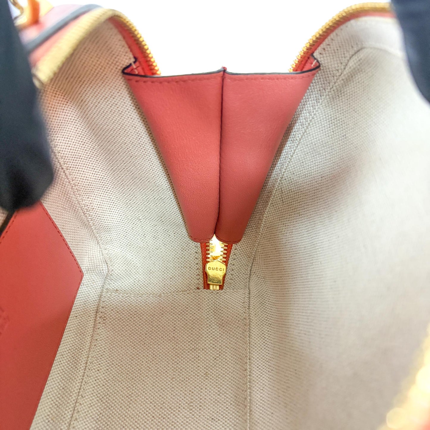 Gucci Bloody Small Top Handle Vanity Bag Pink