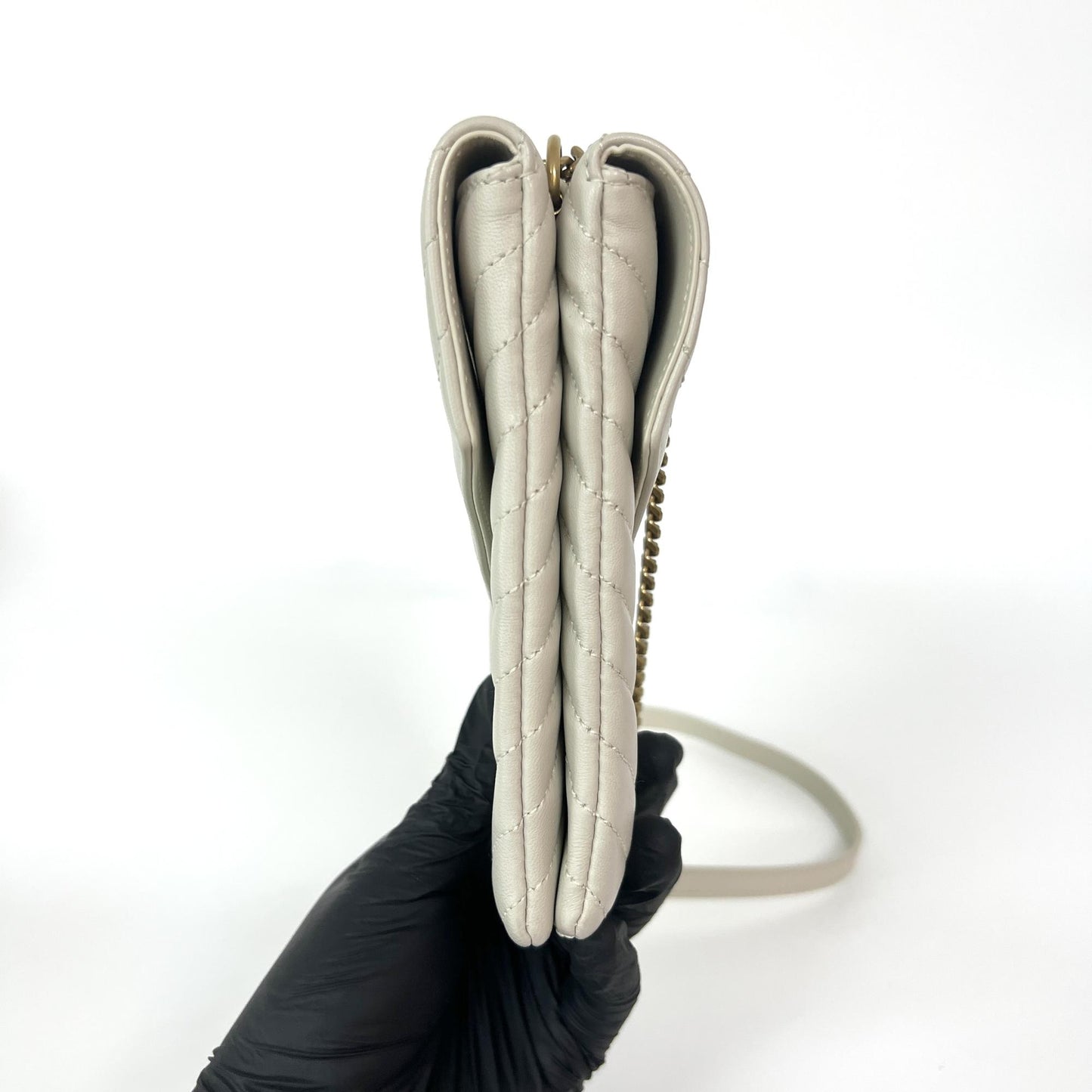 Saint Laurent Monogram Matelassé Phone Holder Shoulder Bag Blanc Vintage Gold Hardware
