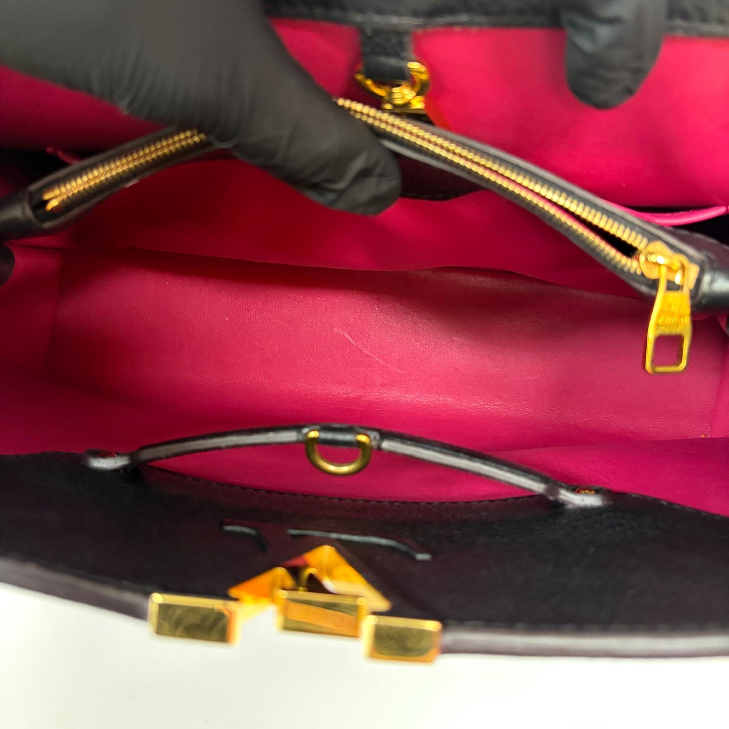 Louis Vuitton Capucines MM Noir Gold Hardware