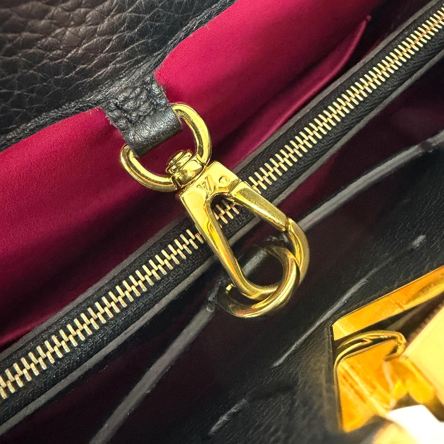 Louis Vuitton Capucines MM Noir Gold Hardware