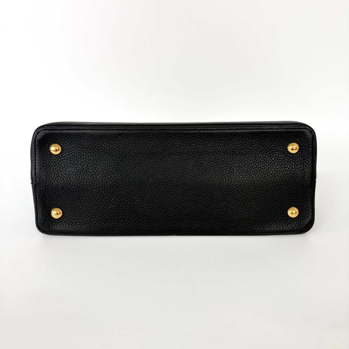 Louis Vuitton Capucines MM Noir Gold Hardware