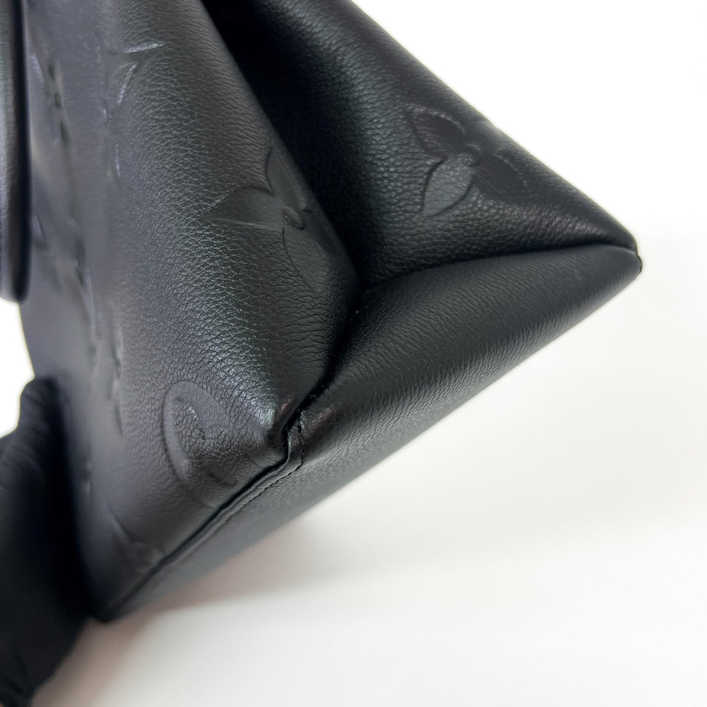 Louis Vuitton Petite Palais Monogram Empreinte Noire