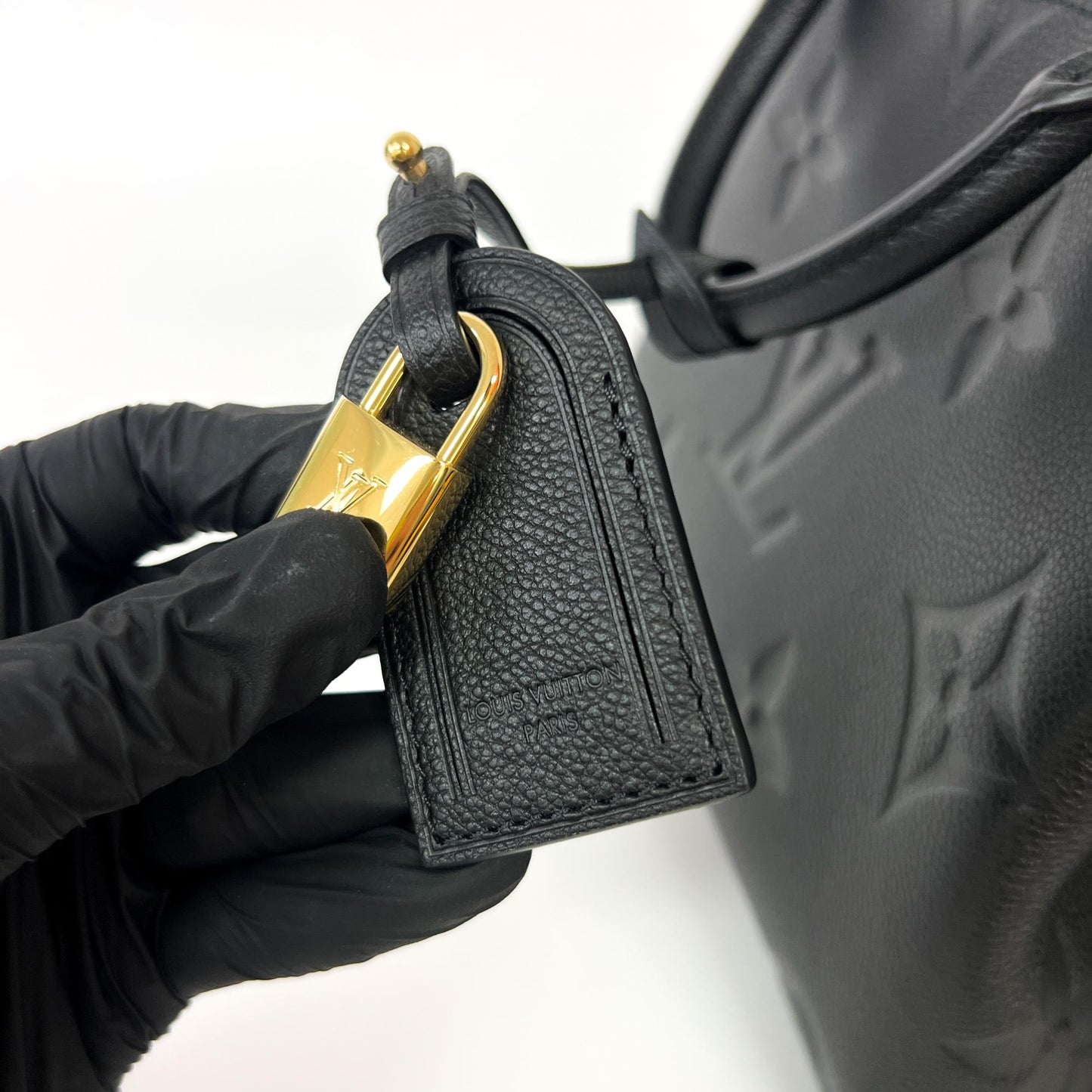 Louis Vuitton Petite Palais Monogram Empreinte Noire