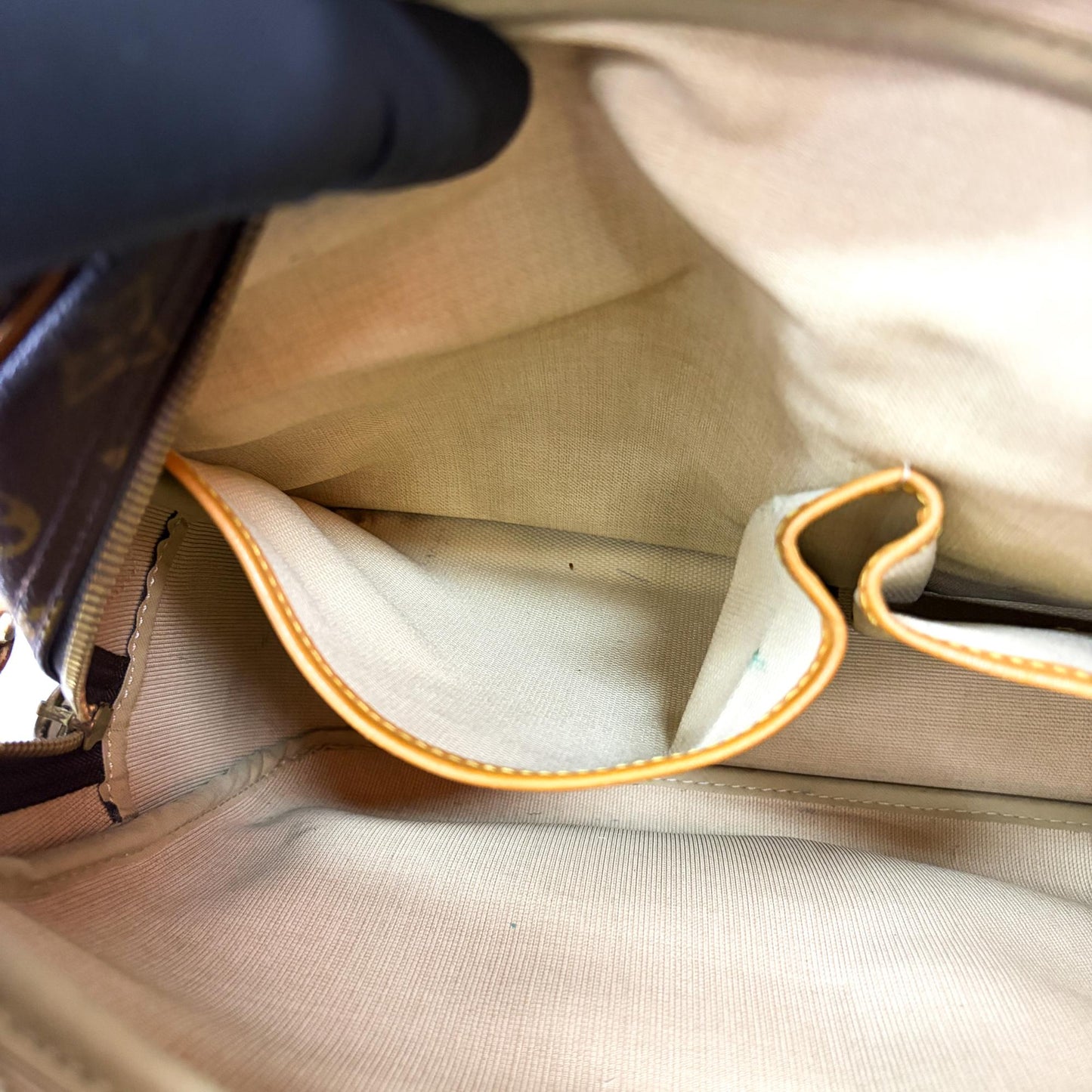 Louis Vuitton Monogram Reporter PM