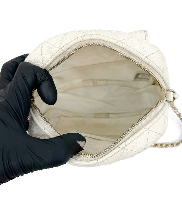 Chanel White Cosmetic Chain Shoulder Bag