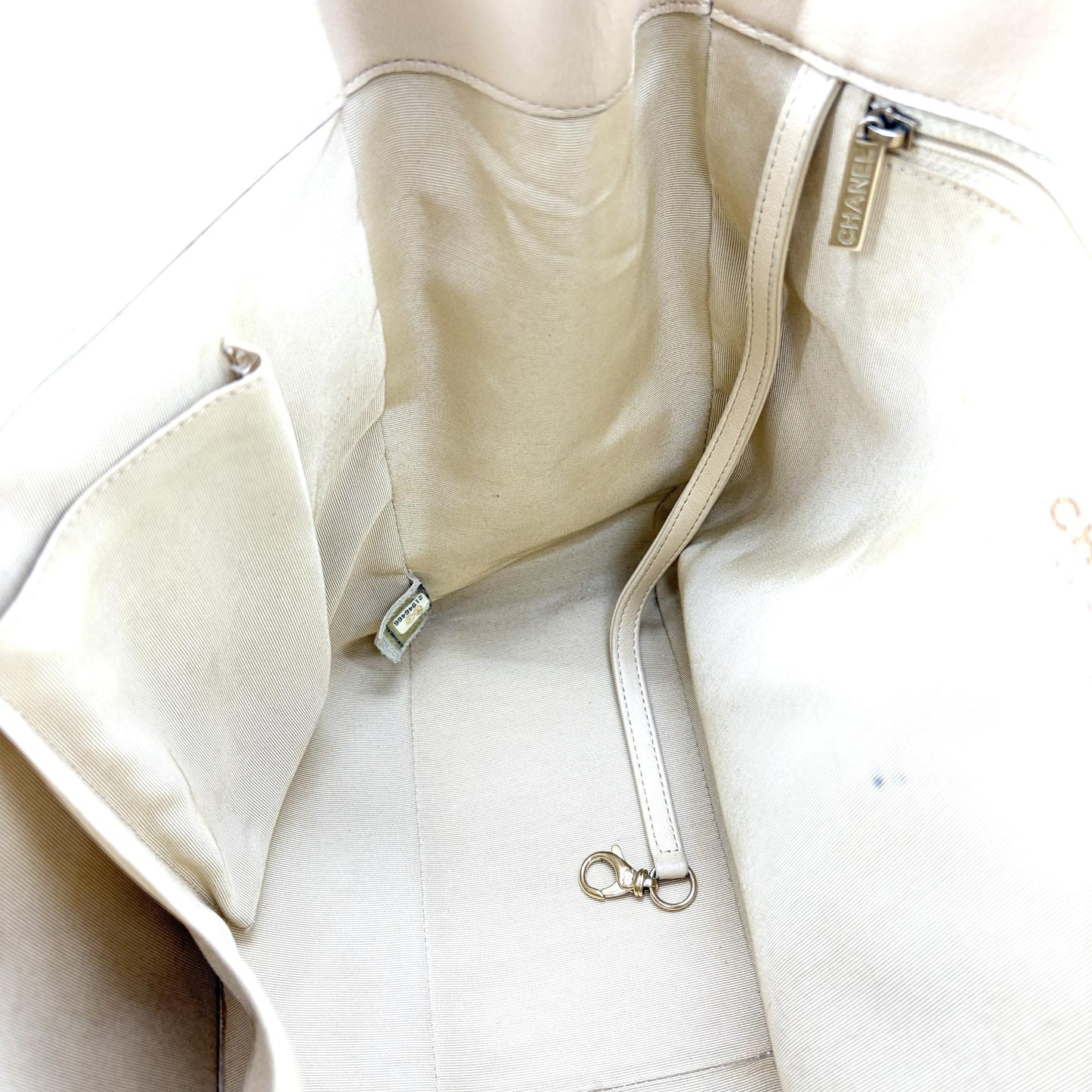 Chanel Quilted Chain Shoulder Tote Bag Beige Lambskin Gold Hardware