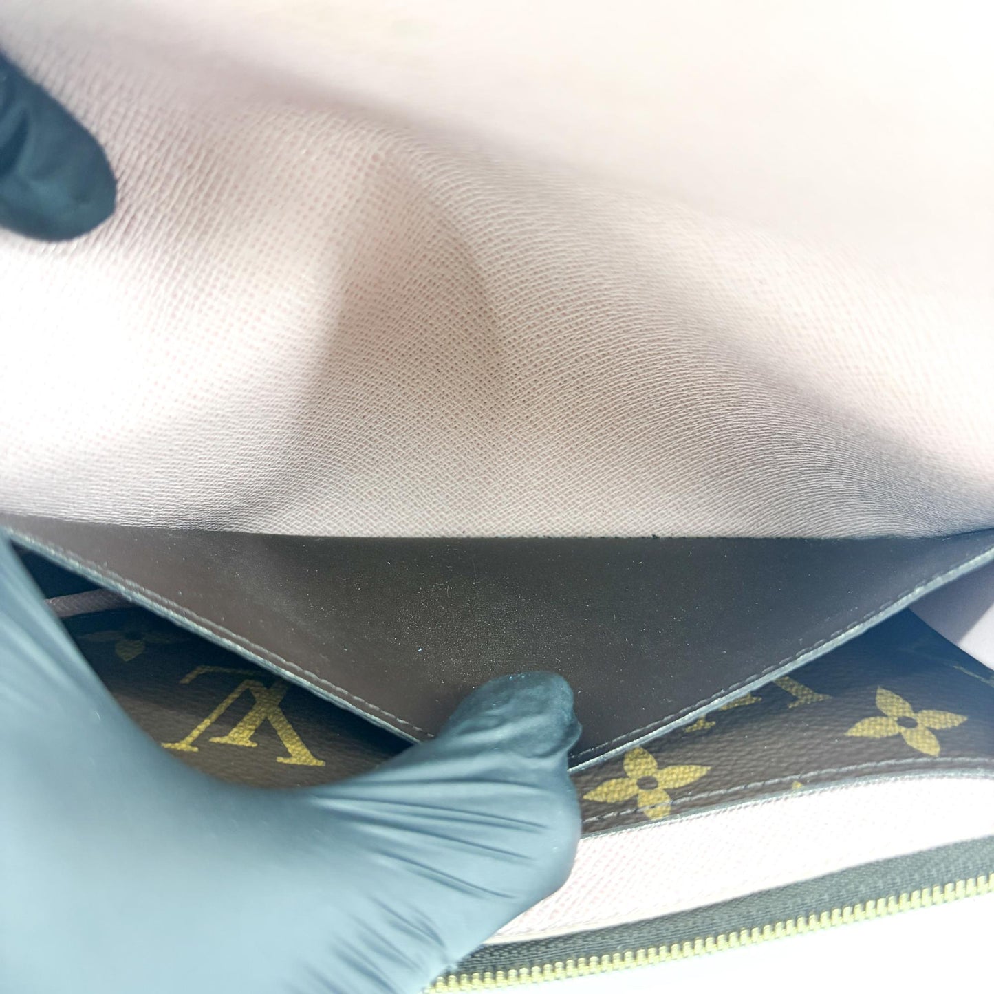 Louis Vuitton Monogram Emily Wallet Blue Flower