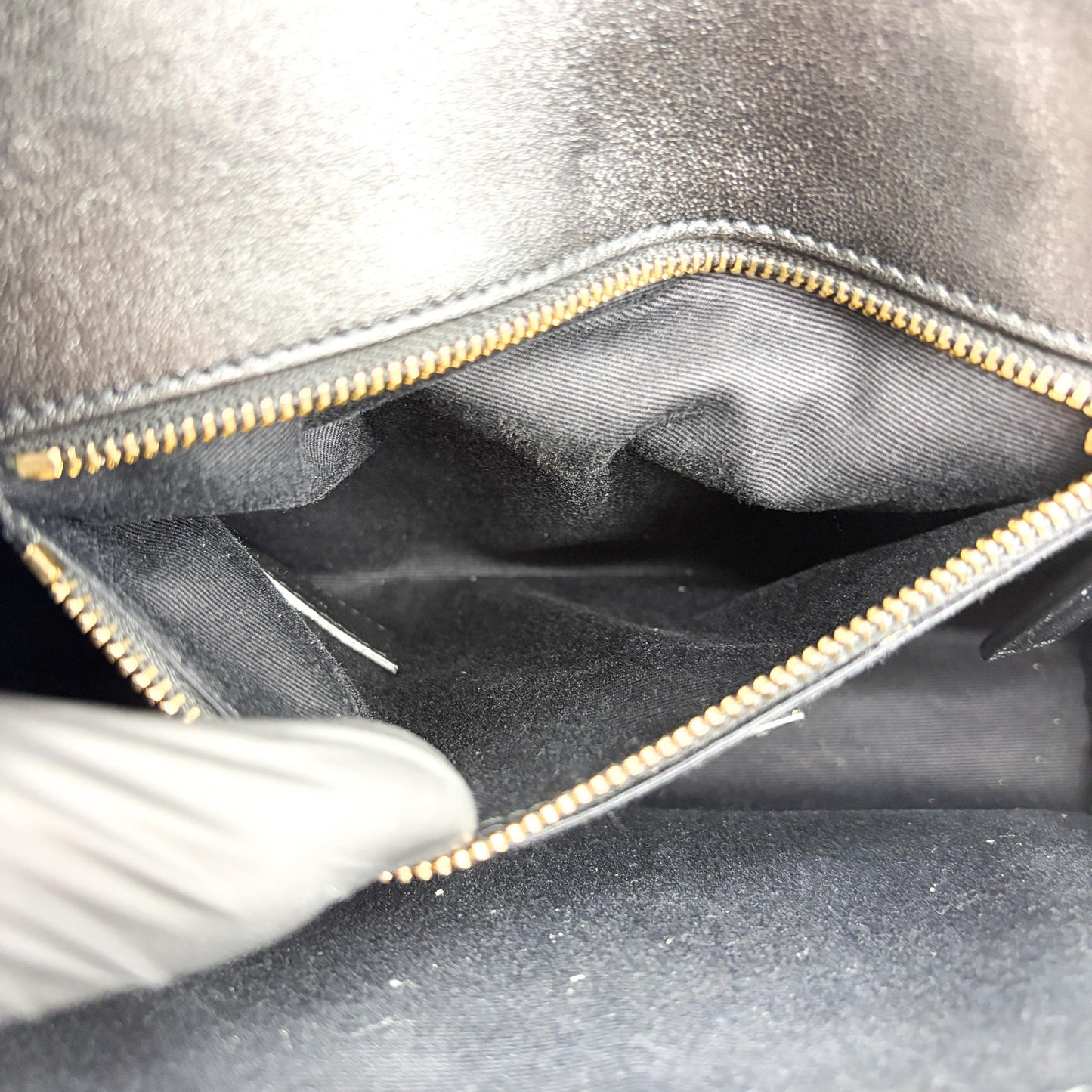 Saint Laurent Becky Medium Chain Shoulder Bag Black Gold Hardware