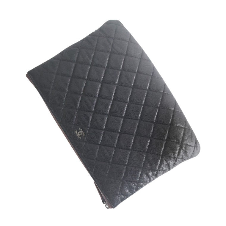 Chanel Caviar Clutch Medium