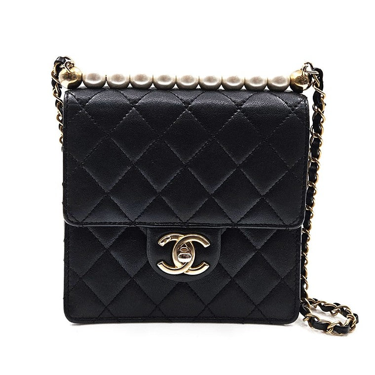 Chanel Pearl Flap Crossbody Bag (AS0584)