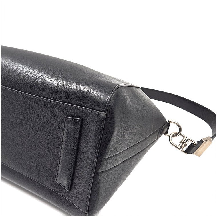 Givenchy Antigona Medium
