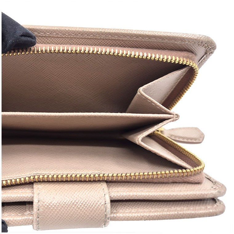 Prada Saffiano medium wallet