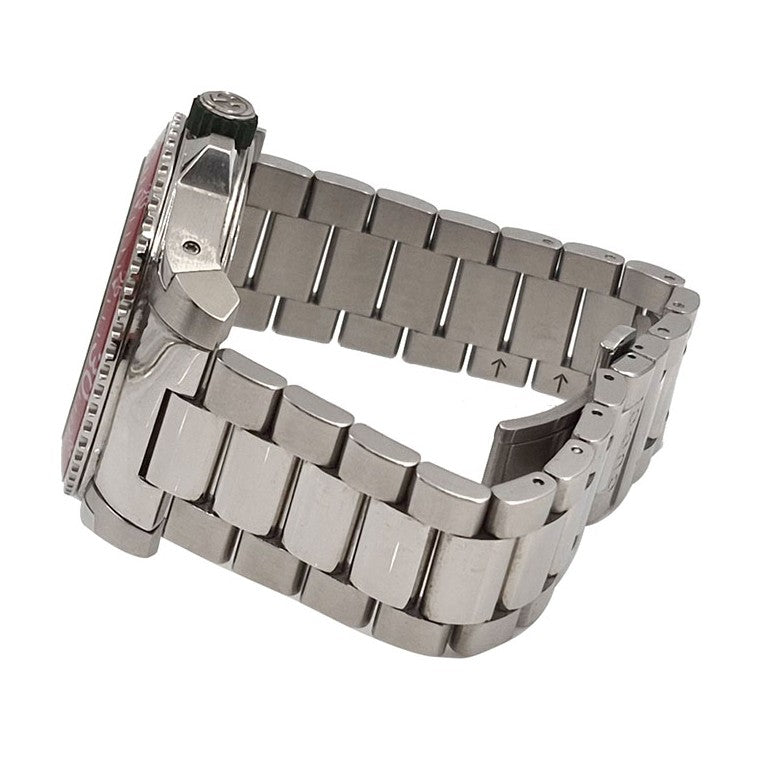 Gucci Dive Quartz Watch (136.2)