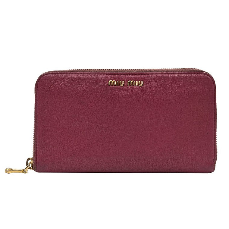 Miu Miu Zippy long wallet