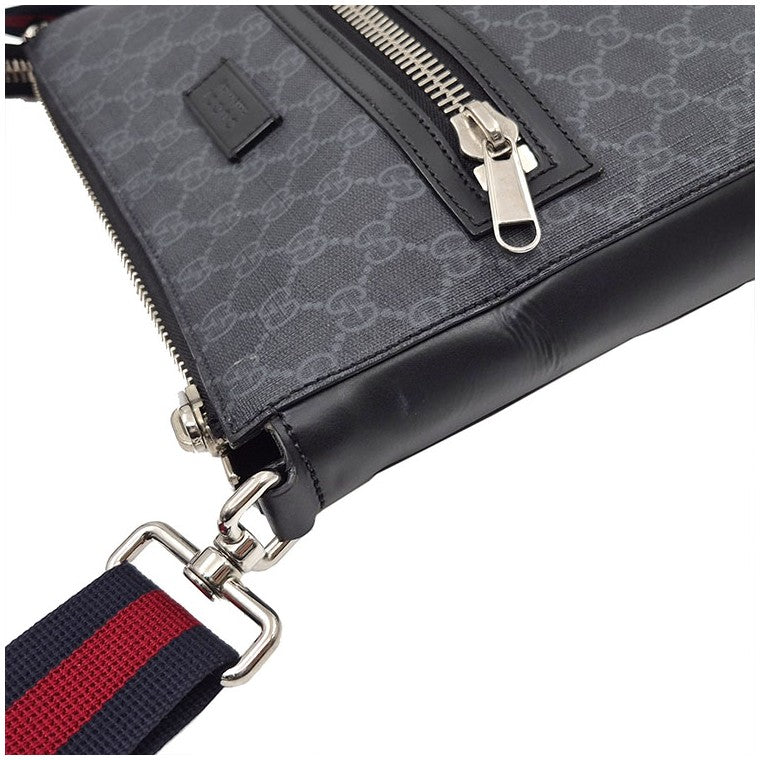 Gucci GG Supreme Messenger Crossbody Bag (474137)