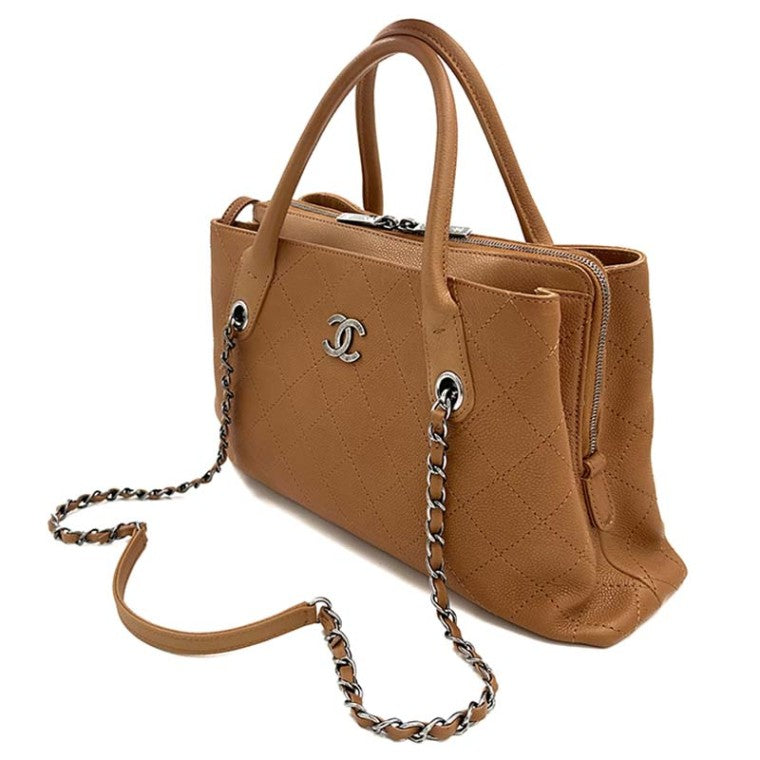 Chanel Caviar Season Chain Shoulder Bag
