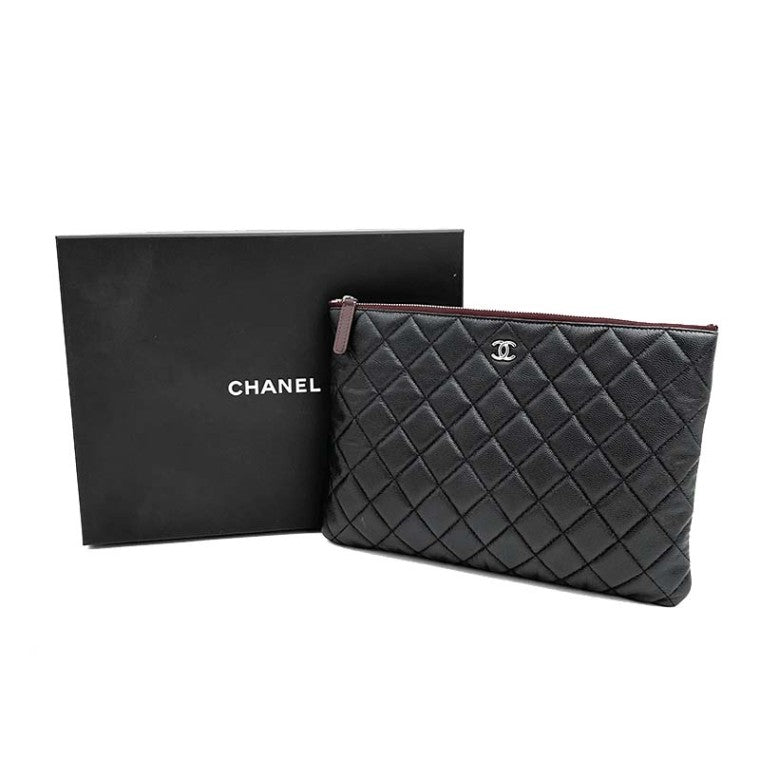 Chanel Caviar Clutch New Medium