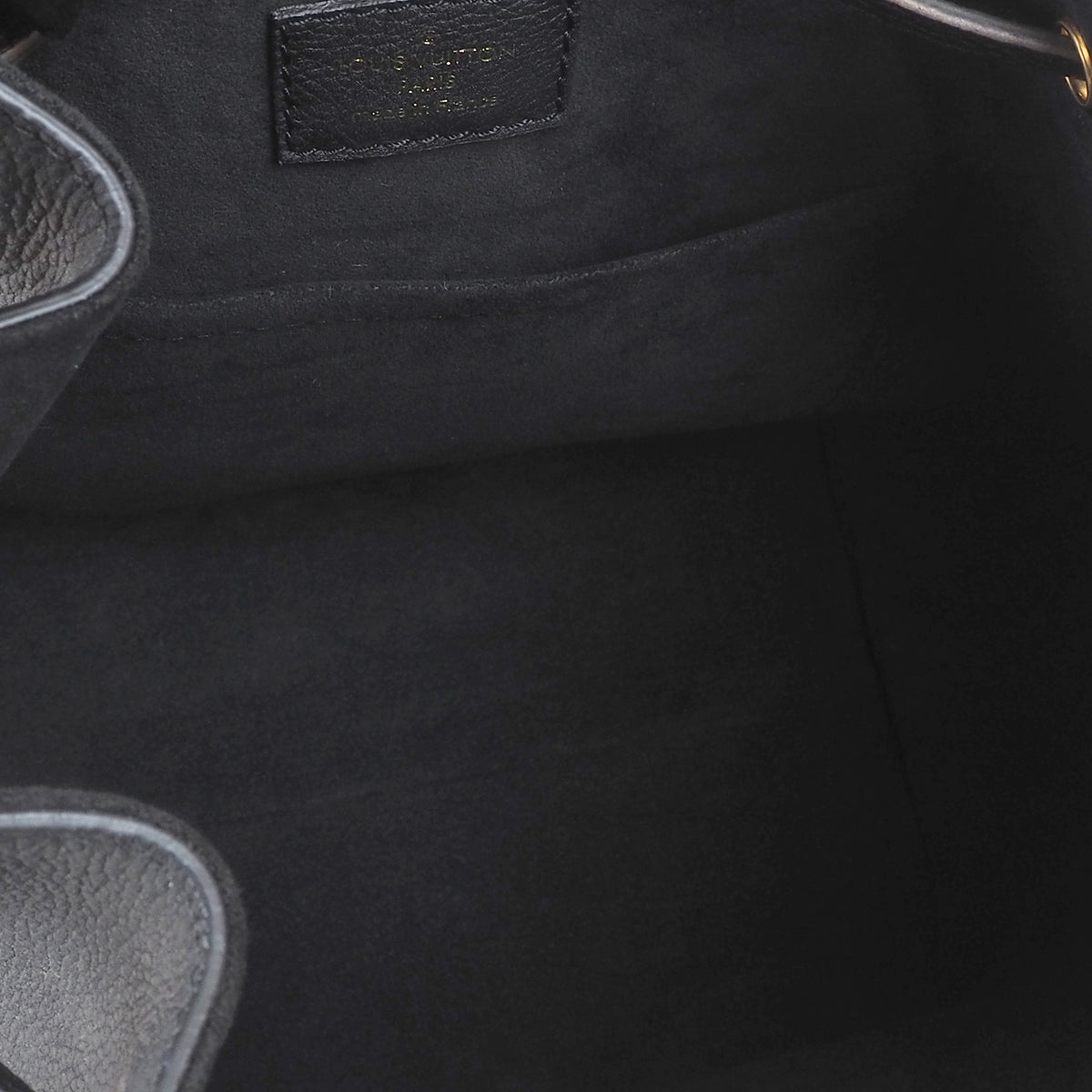 Louis Vuitton M57687 Lockme Bucket Shoulder Bag